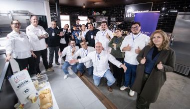 Docentes de Gastronom&iacute;a de la RED Irarr&aacute;zaval se actualizan junto a destacados referentes de la industria