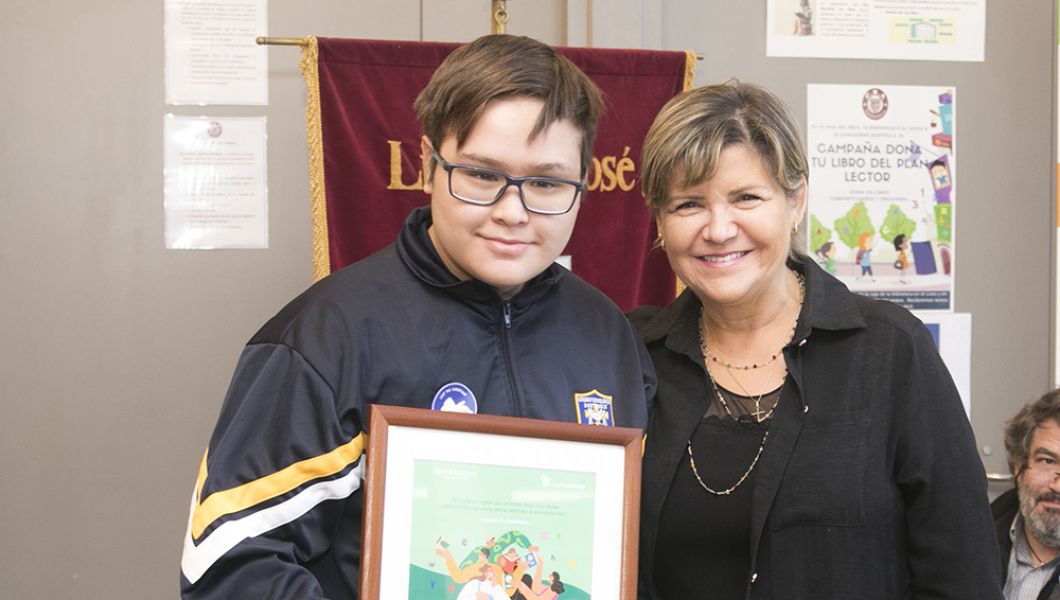 Presentación Antología de textos literarios de alumnos RED Irarrázaval