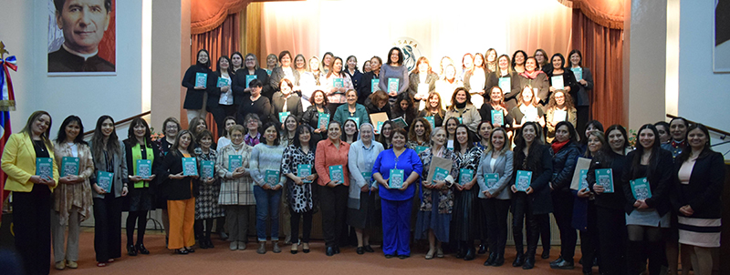 Libro_100_mujeres.jpg